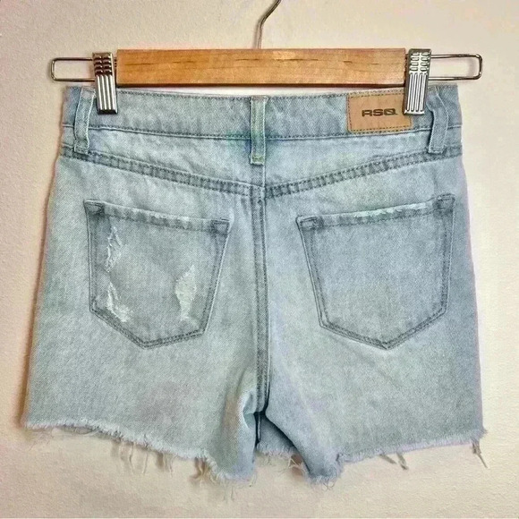 RSQ Girls Mid Length Medium Wash Distressed Denim Shorts Size 10 - Picture 6 of 14